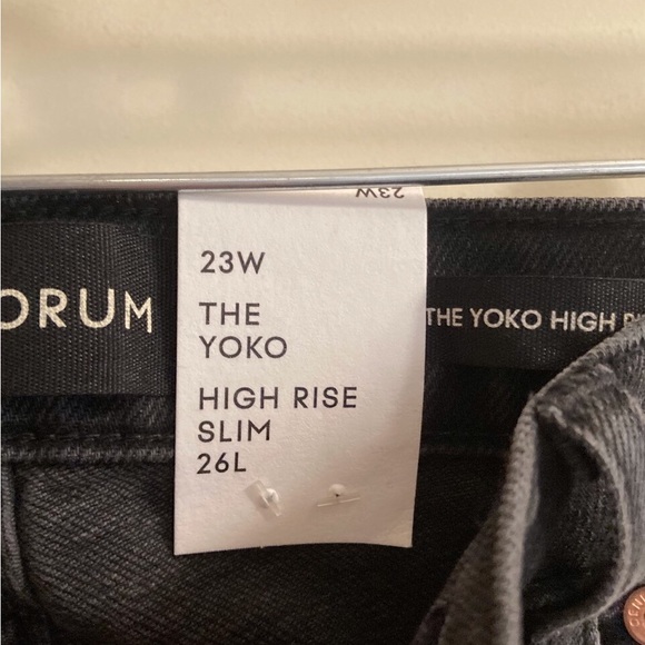 NWT 26L Denim Forum Yoko Jeans - Picture 5 of 7